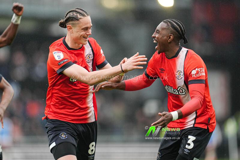 Sky Bet Championship Luton Town v Bristol City