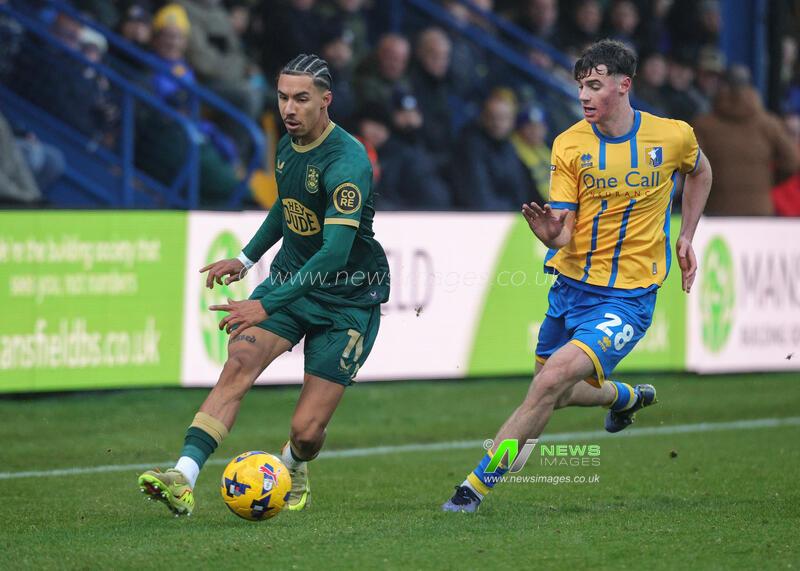Sky Bet League 1 Mansfield Town v Huddersfield Town