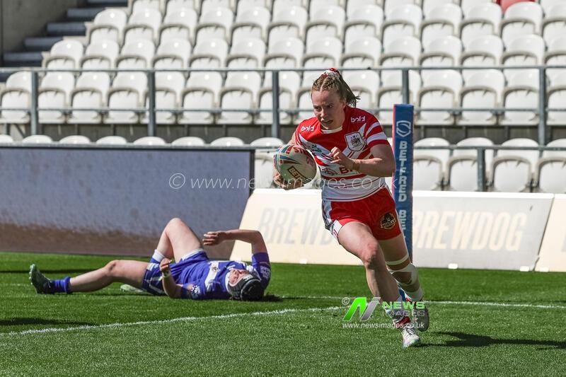 Betfred Women's Challenge Cup Quarter Final St Helens v Barrow Raiders