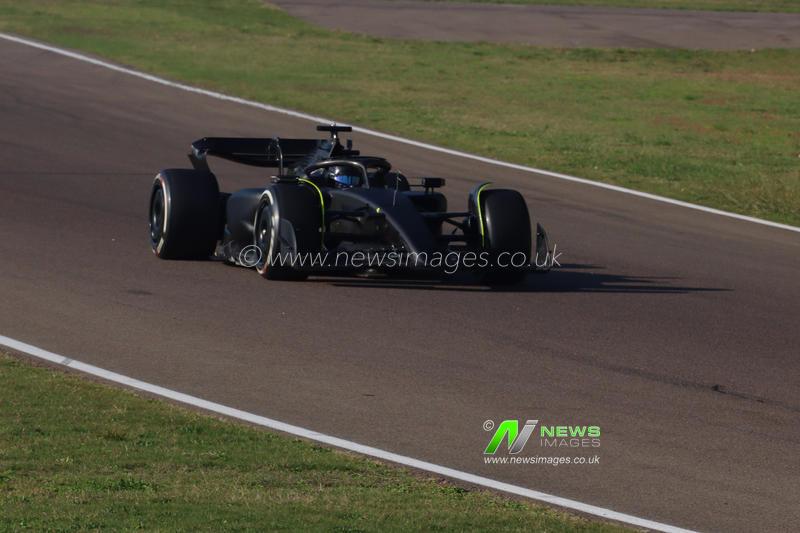 F1, Test Cadillac a Imola in In pista una Ferrari tutta nera