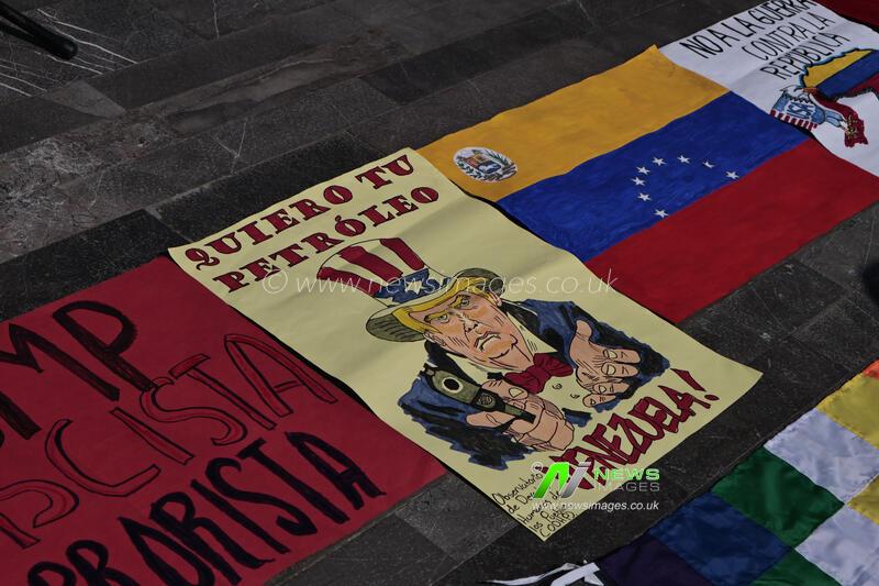 Pro-Venezuela and pro-Palestinian sit-in