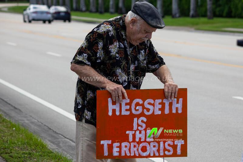 FL: Trump Arrives at West Palm Beach Golf Club as Protesters Gather Across the Street