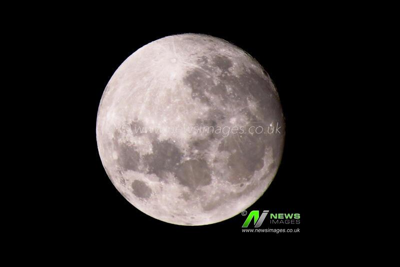 Moon: Artemis II Mission