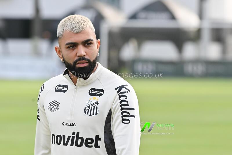 SANTOS, TRAINING