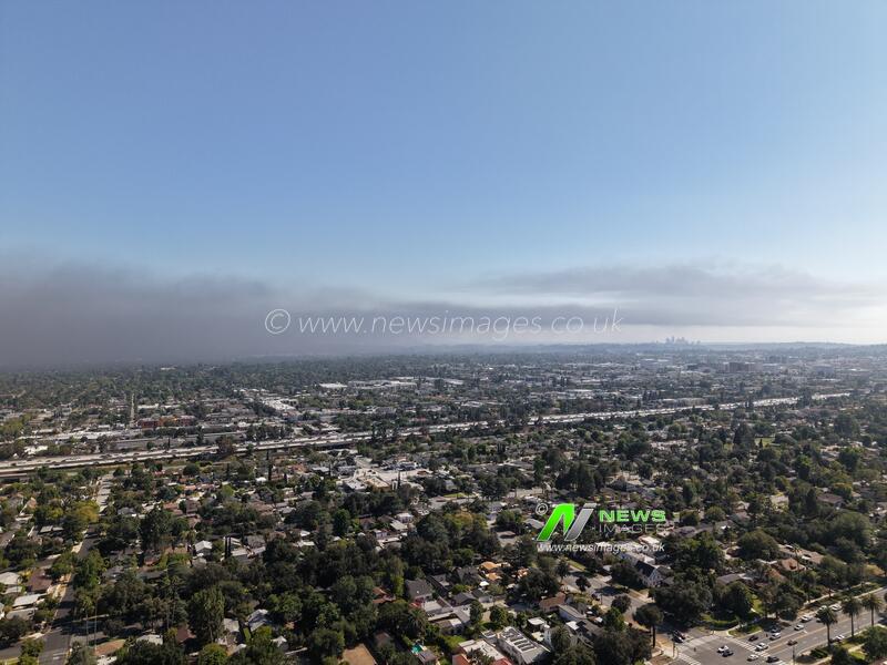 CA: Black Smoke Rises Over Los Angeles Following Boyle Heights Warehouse Fire