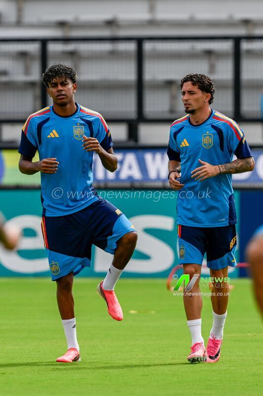 Spain Hold Training Session Ahead of Saudi Arabia Clash