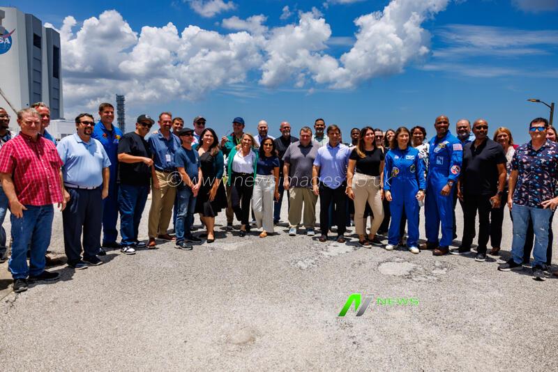 The Artemis II Crew paid a visit to the NASA VAB and Media Press Site to say thank you to all helped with their record setting mission