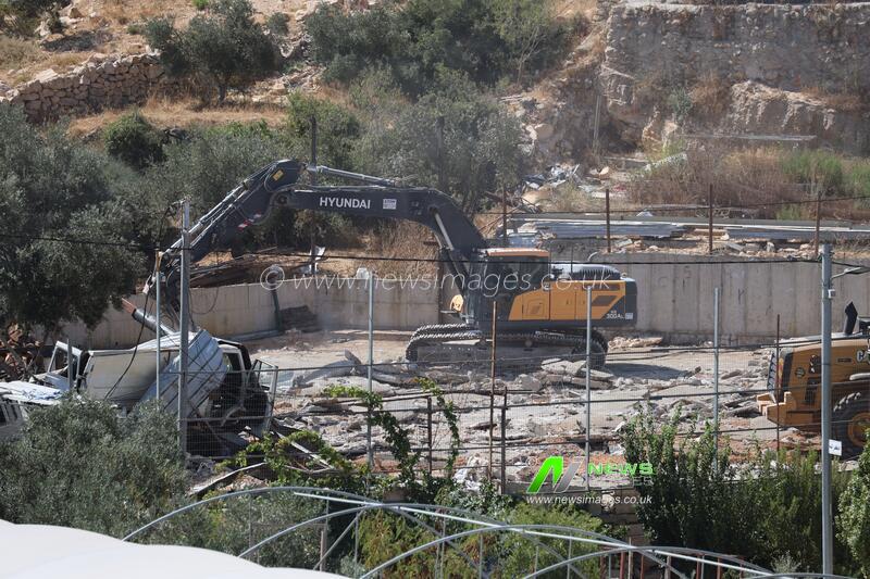 Israeli army demolishes homes and industrial facility near Bethlehem