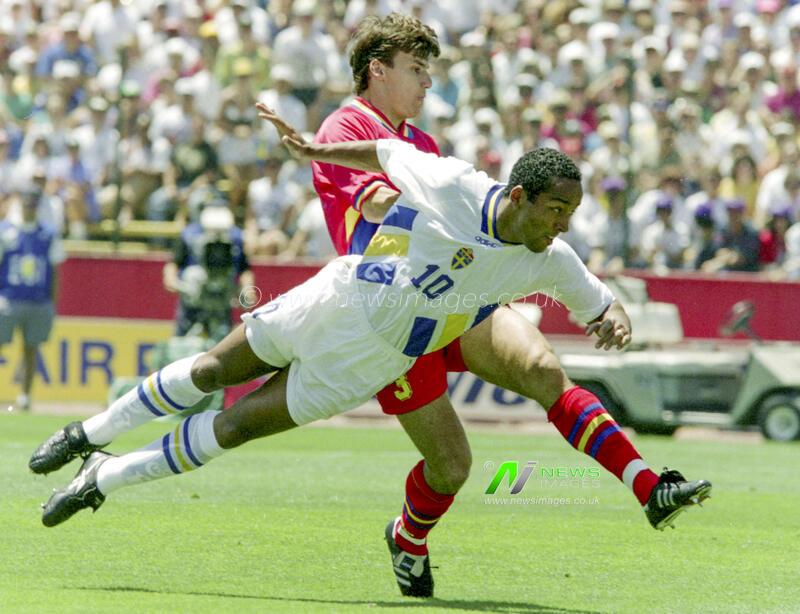 Football, World Cup 94, Quarterfinal, Romania - Sweden