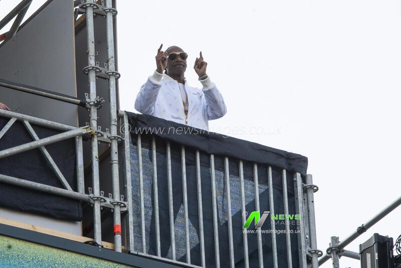 Snoop Dogg in Piazza Duomo on the terrace of the Olympic Cube