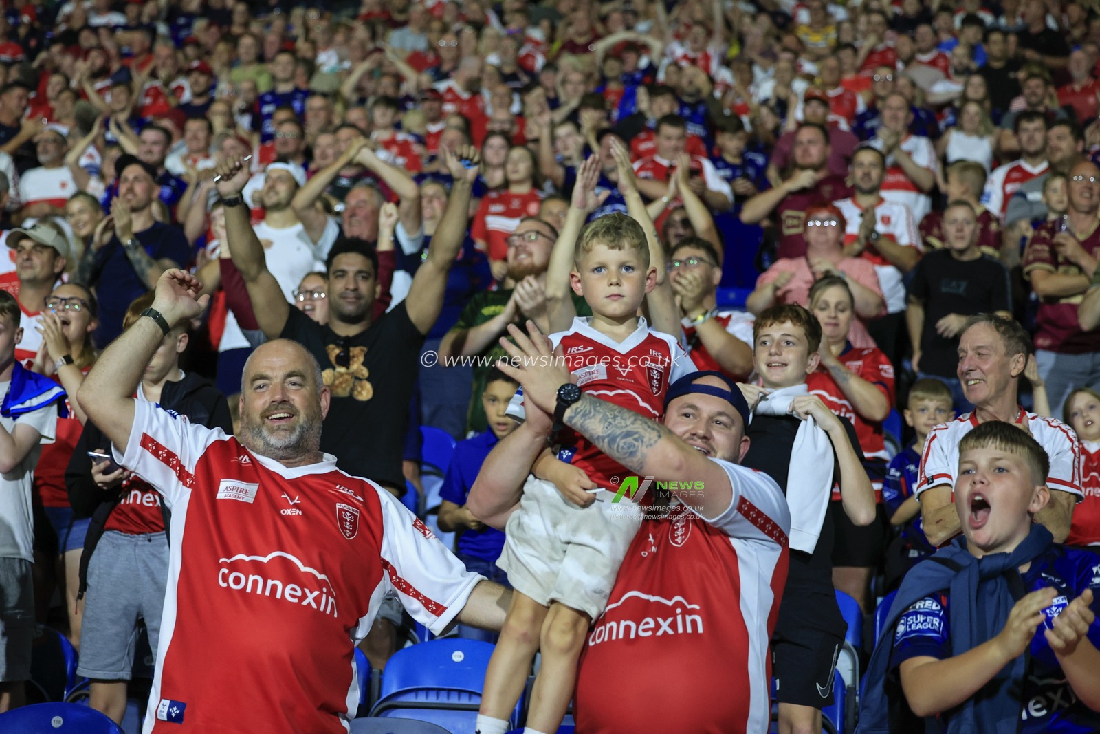 Hull KR fans celebrate another try during the Betfred Super League Round 25 match Huddersfield Giants vs Hull KR at John Smith's Stadium, Huddersfield, United Kingdom, 8th September 2023

(Photo by Conor Molloy/News Images)