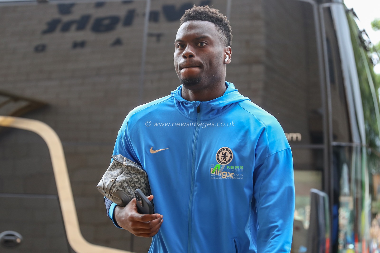 BenoÃ®t Badiashile of Chelsea arrives during the Premier League match Wolverhampton Wanderers vs Chelsea at Molineux, Wolverhampton, United Kingdom, 25th August 2024

(Photo by Gareth Evans/News Images)