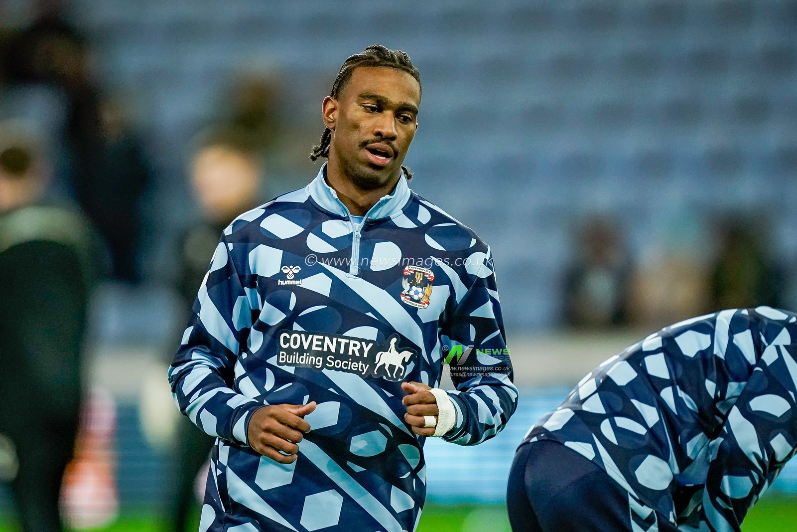 New loan signing Ellis Simms of Coventry City during the Sky Bet Championship match Coventry City vs Millwall at Coventry Building Society Arena, Coventry, United Kingdom, 20th January 2026

(Photo by Maynard Manyowa/News Images)