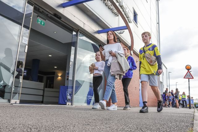 Warrington fans arrive during the Betfred Super League Round 22 match Warrington Wolves vs Catalans Dragons at Halliwell Jones Stadium, Warrington, United Kingdom, 14th August 2025

(Photo by Mark Cosgrove/News Images)