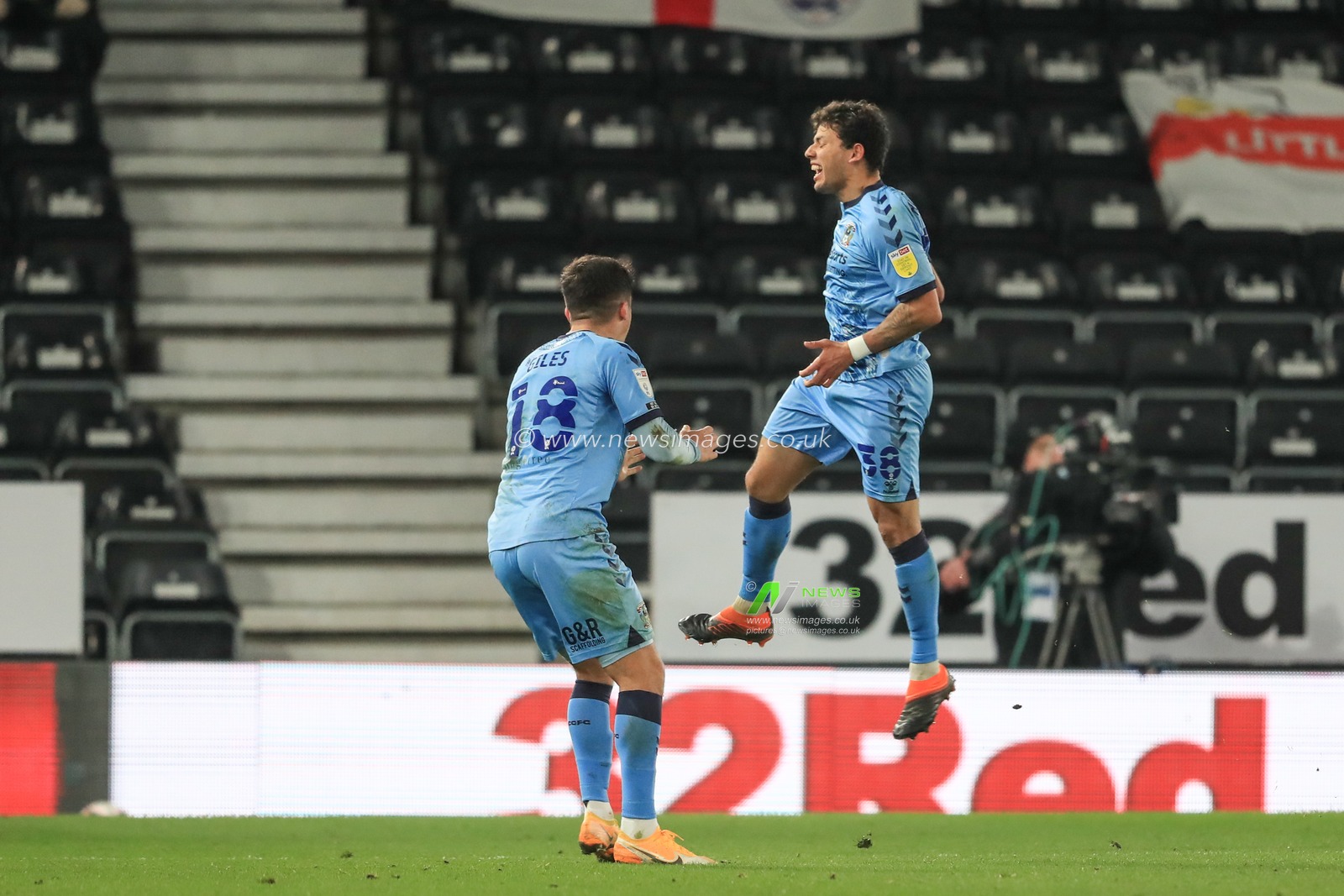 CELEBRATION Gustavo Hamer #38 of Coventry City celebrates his goal to make it 1-1