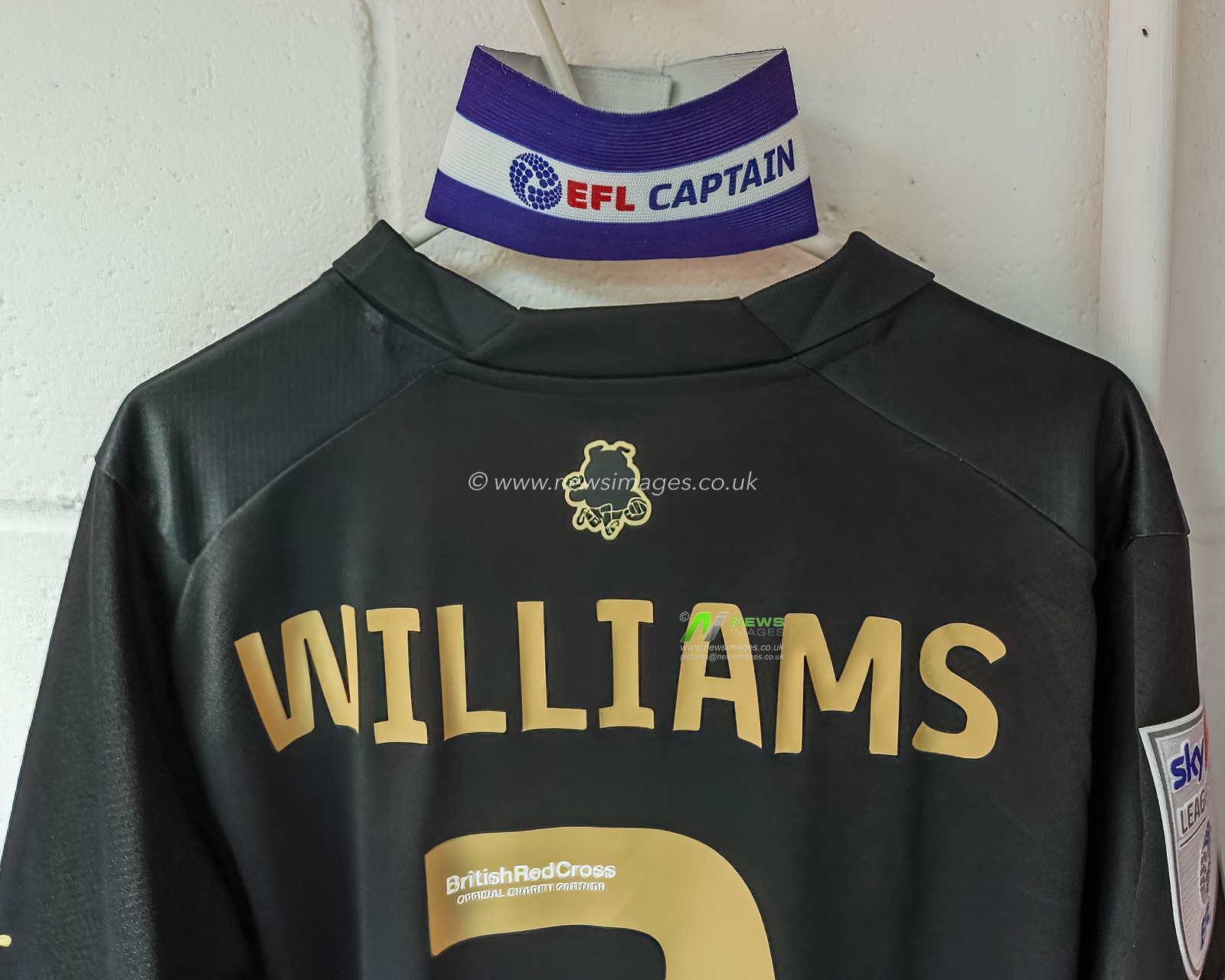 Captains arm band and Toby Tyke on the back of Jordan Williams #2 of Barnsley this kit during the Sky Bet League 1 match Leyton Orient vs Barnsley at Matchroom Stadium, London, United Kingdom, 21st October 2023

(Photo by Mark Cosgrove/News Images)