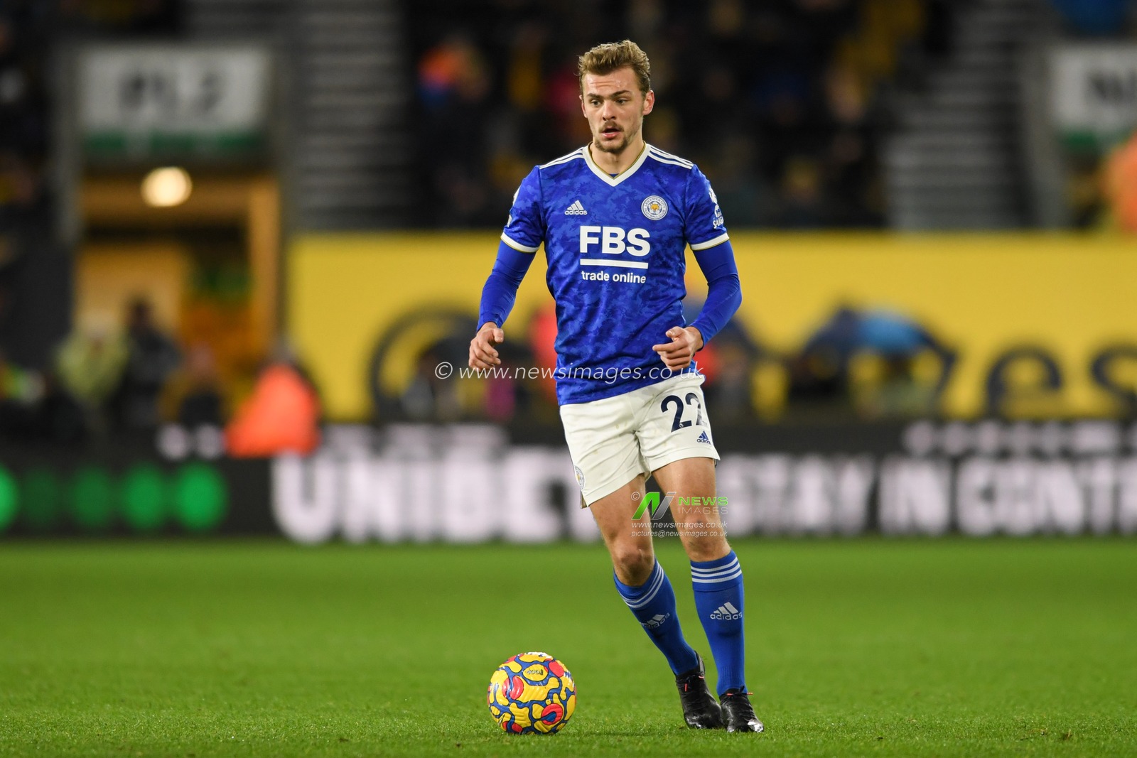Kiernan Dewsbury-Hall #22 of Leicester City runs with the ball