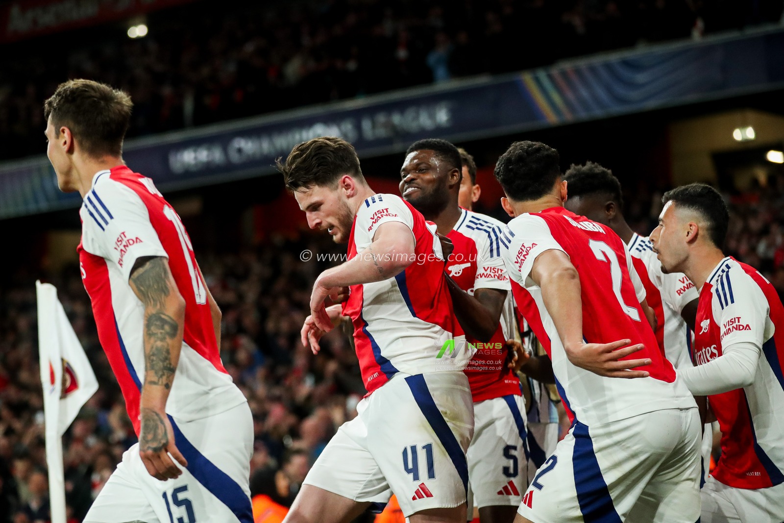 Declan Rice of Arsenal celebrates his goal with teammates to make it 1-0 during the UEFA Champions League Quarter-finals match Arsenal vs Real Madrid at Emirates Stadium, London, United Kingdom, 8th April 2025

(Photo by Izzy Poles/News Images)