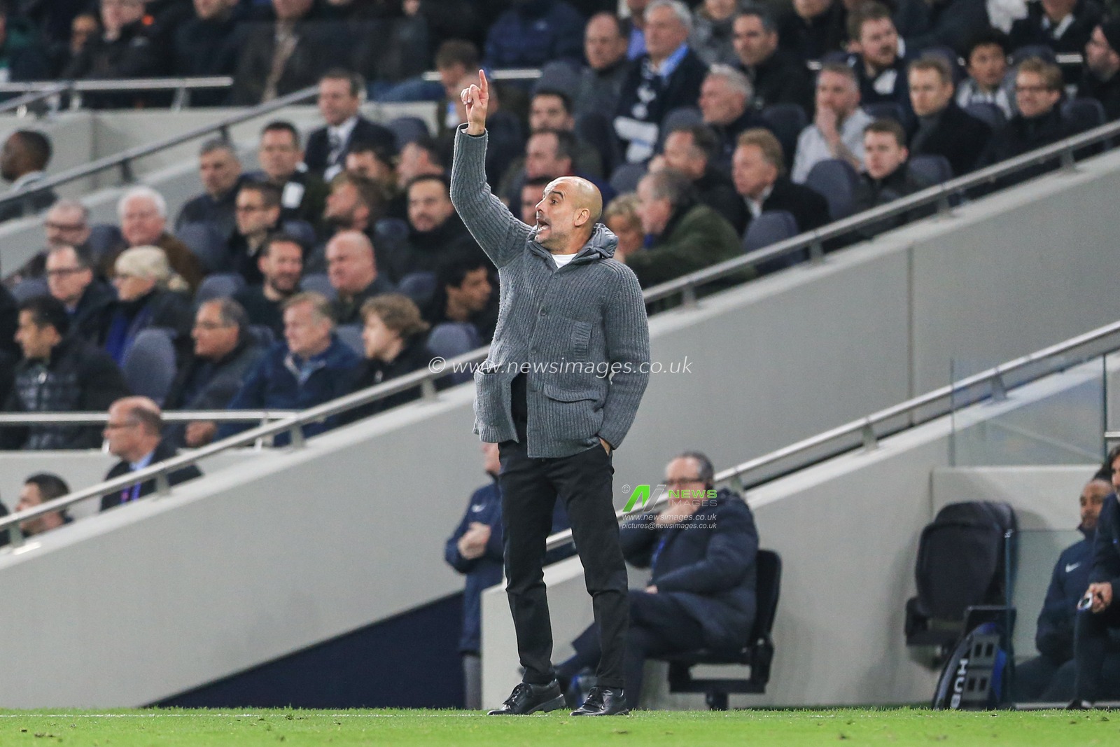 9th April 2019, Tottenham Hotspur Stadium, London, England ; UEFA Champions League, Quarter Final, Tottenham vs Manchester City ; Pep Guardiola manager of Manchester City gives his team instructions 

Credit: Mark Cosgrove/News Images