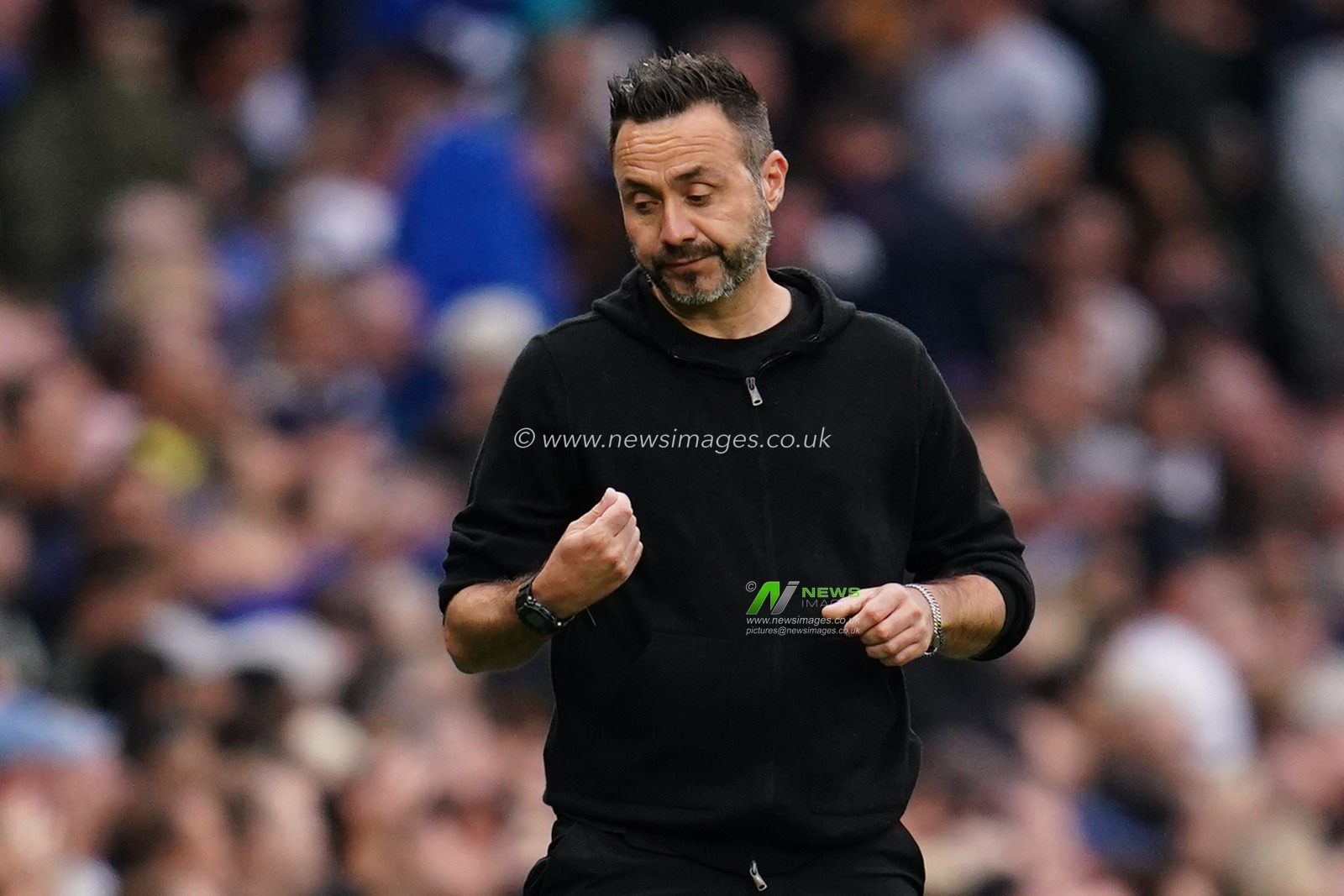 Roberto De Zerbi manager of Tottenham Hotspur during the Premier League match Tottenham Hotspur vs Newcastle Untied at Tottenham Hotspur Stadium, London, United Kingdom on 29 August 2026

(Photo by Harvey Murphy/News Images)