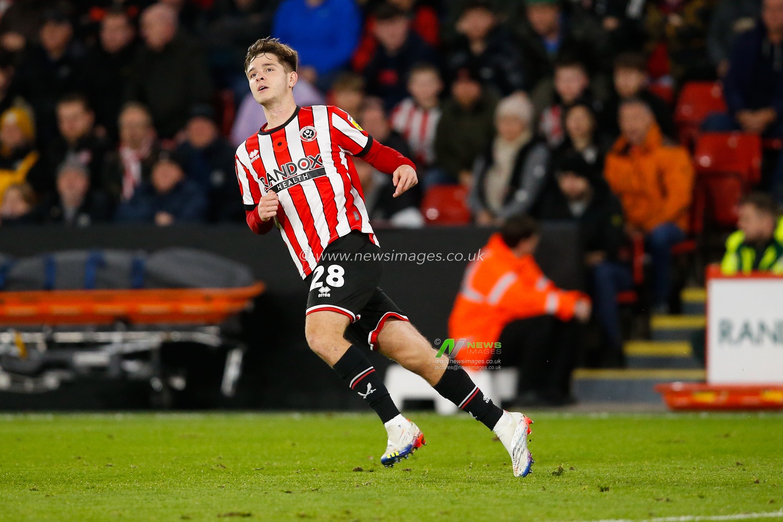 James McAtee #28 of Sheffield United during the Sky Bet Championship match Sheffield United vs Rotherham United at Bramall Lane, Sheffield, United Kingdom, 8th November 2022

(Photo by Ben Early/News Images)