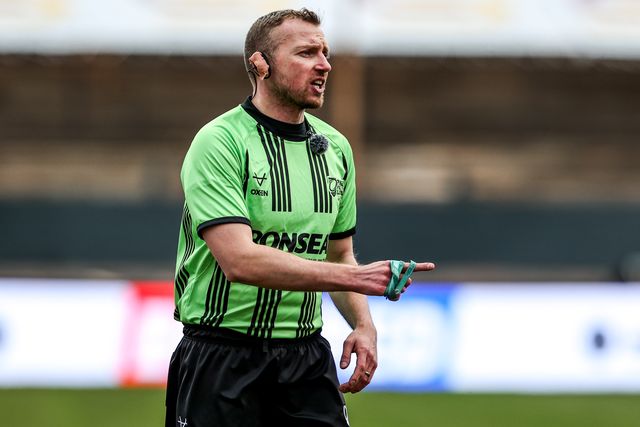 Referee Scott Mikalauskas gives team mates instructions during the Betfred Super League match Bradford Bulls vs Toulouse at Odsal Stadium, Bradford, United Kingdom on 01 March 2026

(Photo by Alfie Cosgrove/News Images)
