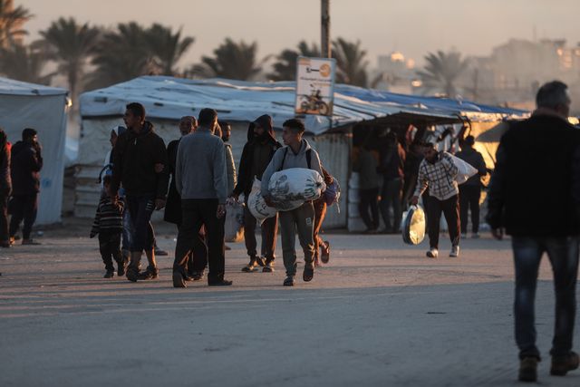 Displaced Palestinians prepare to return to their homes in the northern Gaza Strip tomorrow morning after being displaced from their homes for more than a year, after the cessation of the war and the conclusion of an agreement between Israel and Hamas.

Photo: Mohammed Skaik/News Images(Photo: Mohammed Skaik/News Images)