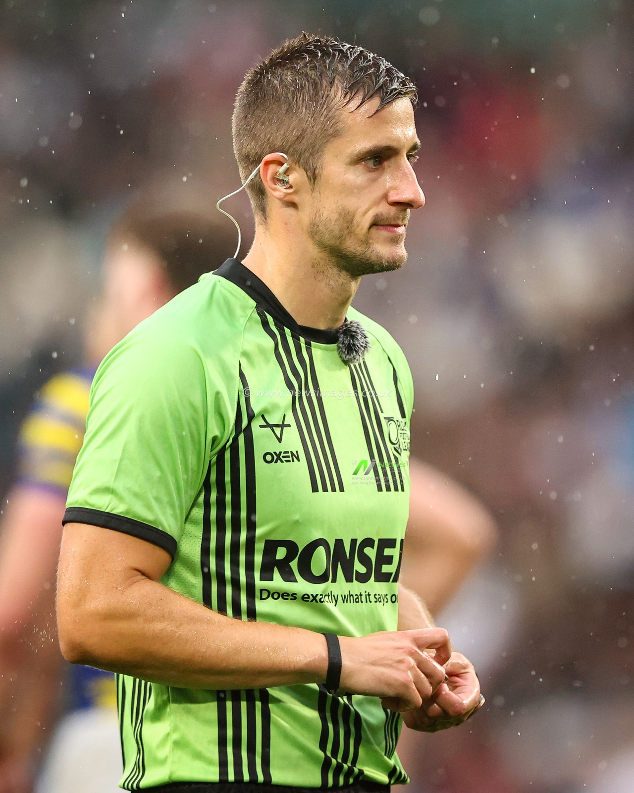 Referee Chris Kendall during the Betfred Super League round 25 match Hull FC vs Warrington Wolves at MKM Stadium, Hull, United Kingdom on 29 August 2026

(Photo by Alfie Cosgrove/News Images)