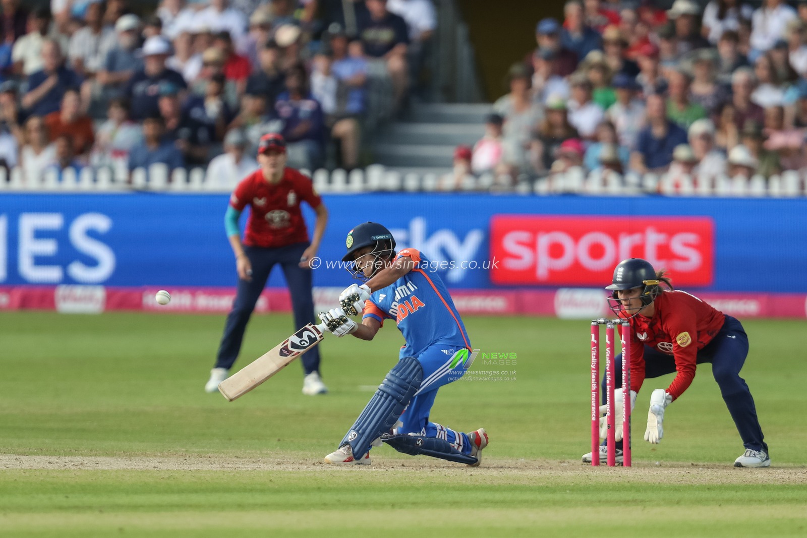 Amanjot Kaur of India hits a four (4) during the 2nd Vitality IT20 England Women vs India Women at Seat Unique Stadium, Bristol, United Kingdom, 1st July 2025

(Photo by Izzy Poles/News Images)