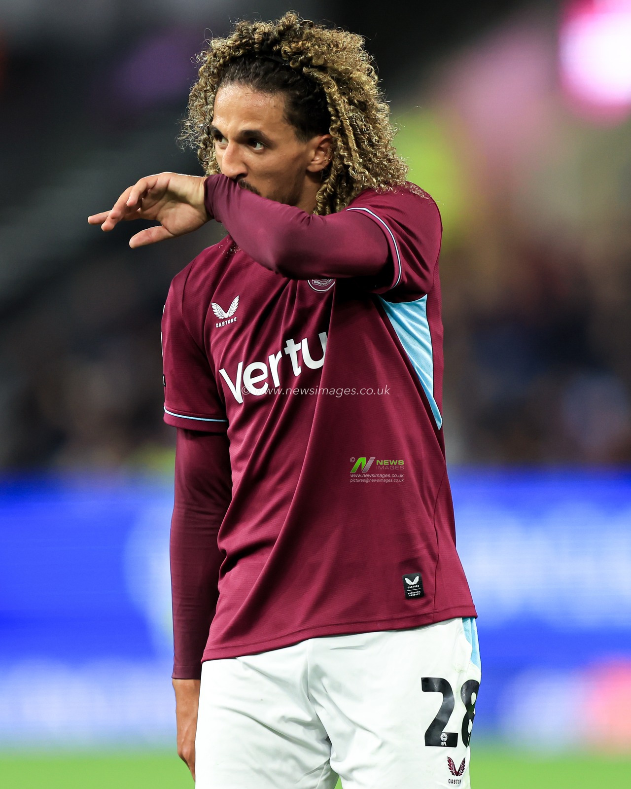 Hannibal Mejbri of Burnley during the Sky Bet Championship match Burnley vs Middlesbrough at Turf Moor, Burnley, United Kingdom on 02 September 2026

(Photo by Jorge Horsted/News Images)