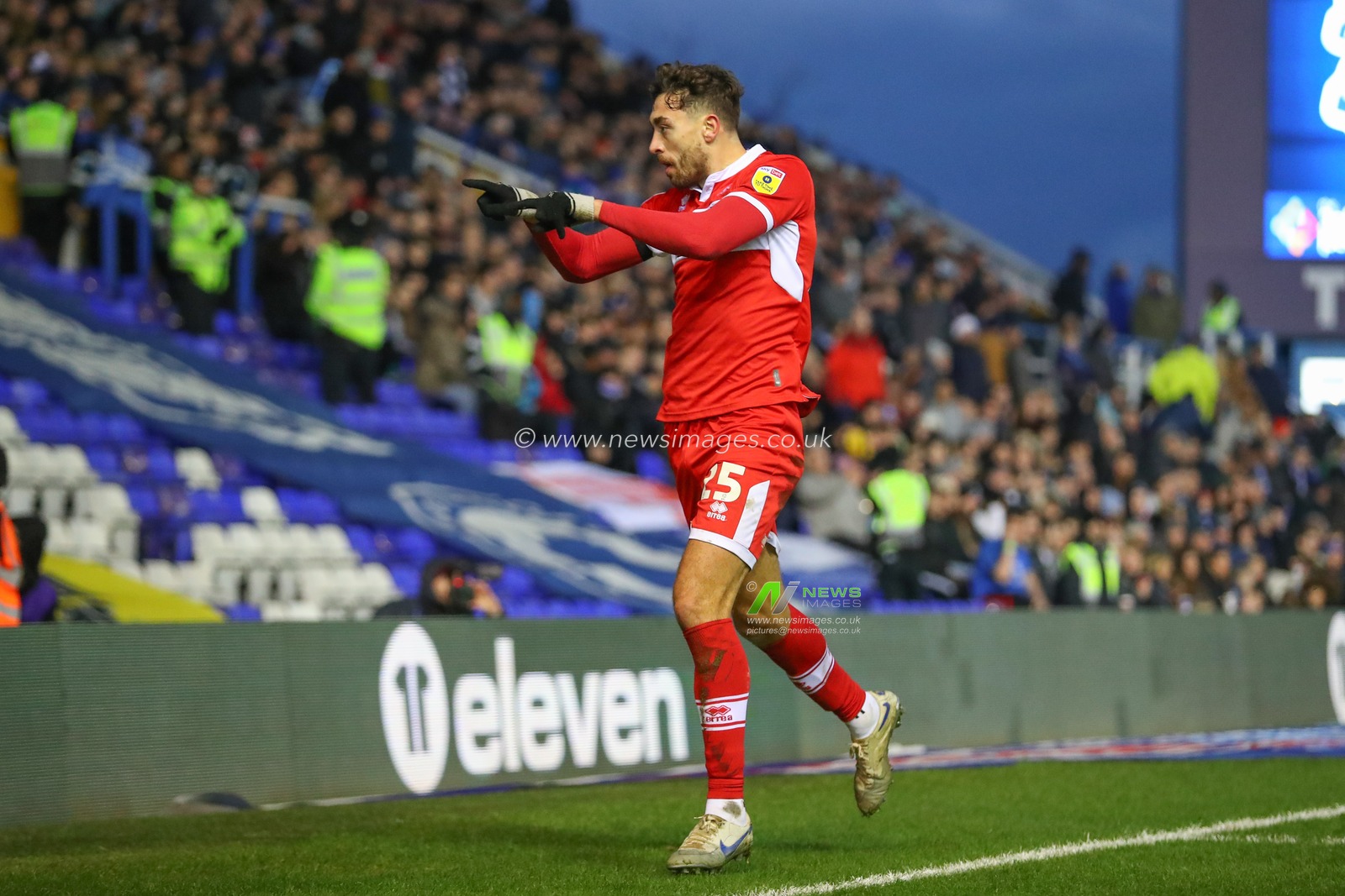 Matt Crooks #25 of Middlesbrough celebrates his goal to make it 0-2 during the Sky Bet Championship match Birmingham City vs Middlesbrough at St Andrews, Birmingham, United Kingdom, 2nd January 2023

(Photo by Gareth Evans/News Images)