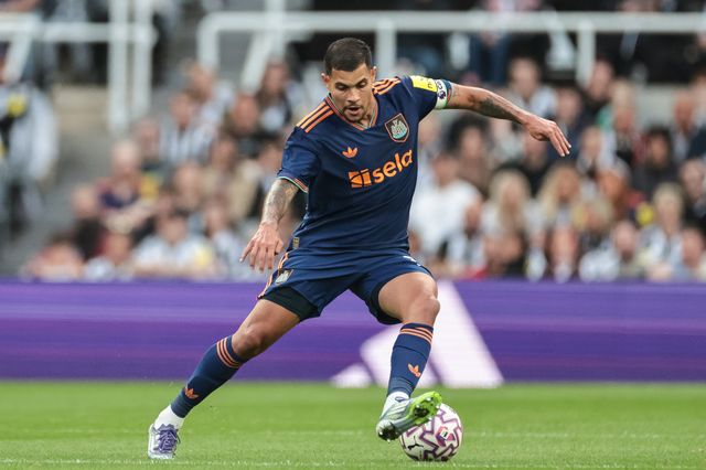 Bruno Guimaraes of Newcastle Untied in action with the ball during the Pre-season friendly Newcastle United vs Espanyol at St. James's Park, Newcastle, United Kingdom, 8th August 2025

(Photo by Mark Cosgrove/News Images)