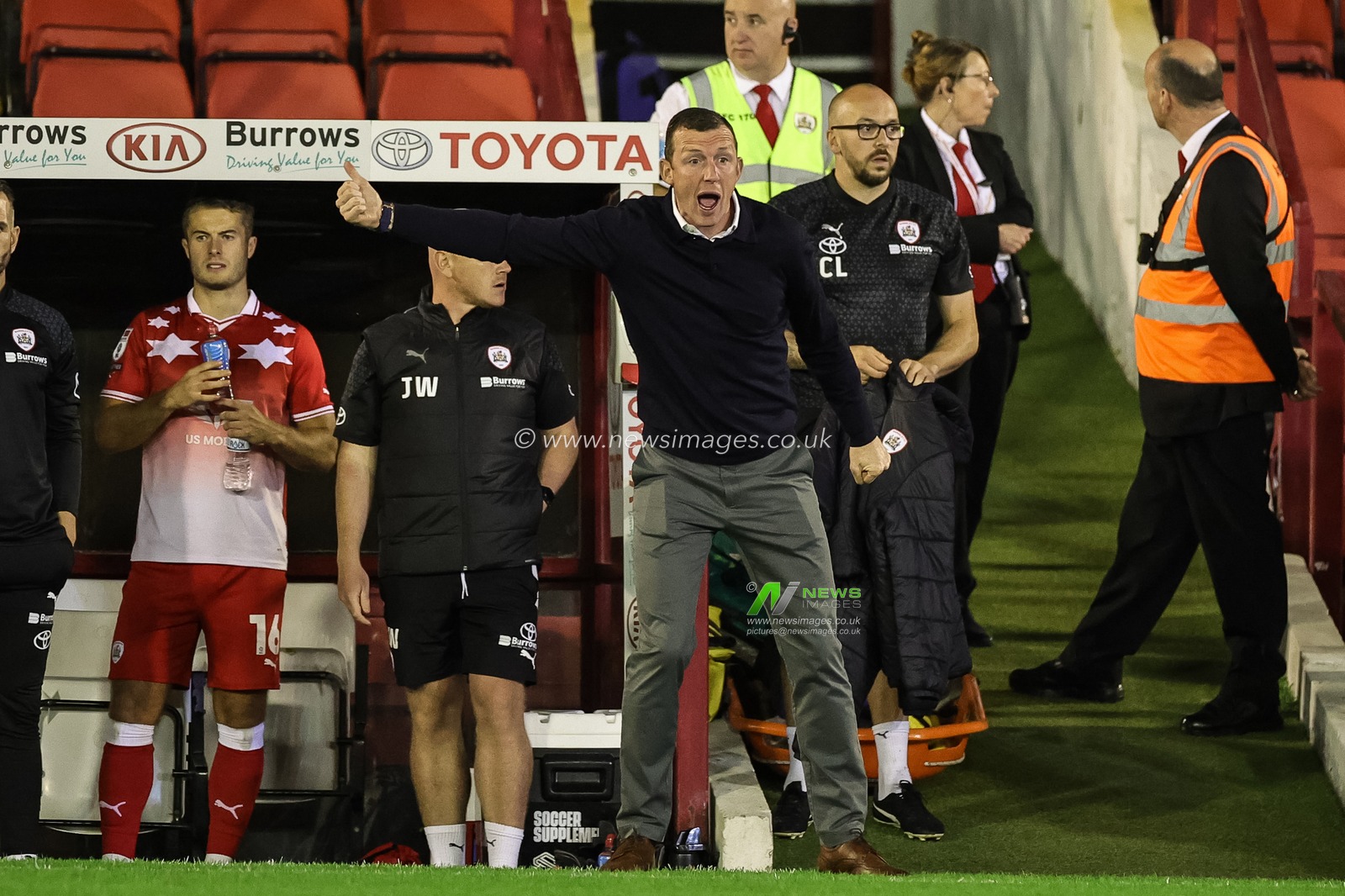 Neill Collins Head coach of Barnsley reacts during the Sky Bet League 1 match Barnsley vs Peterborough at Oakwell, Barnsley, United Kingdom, 15th August 2023

(Photo by Mark Cosgrove/News Images)