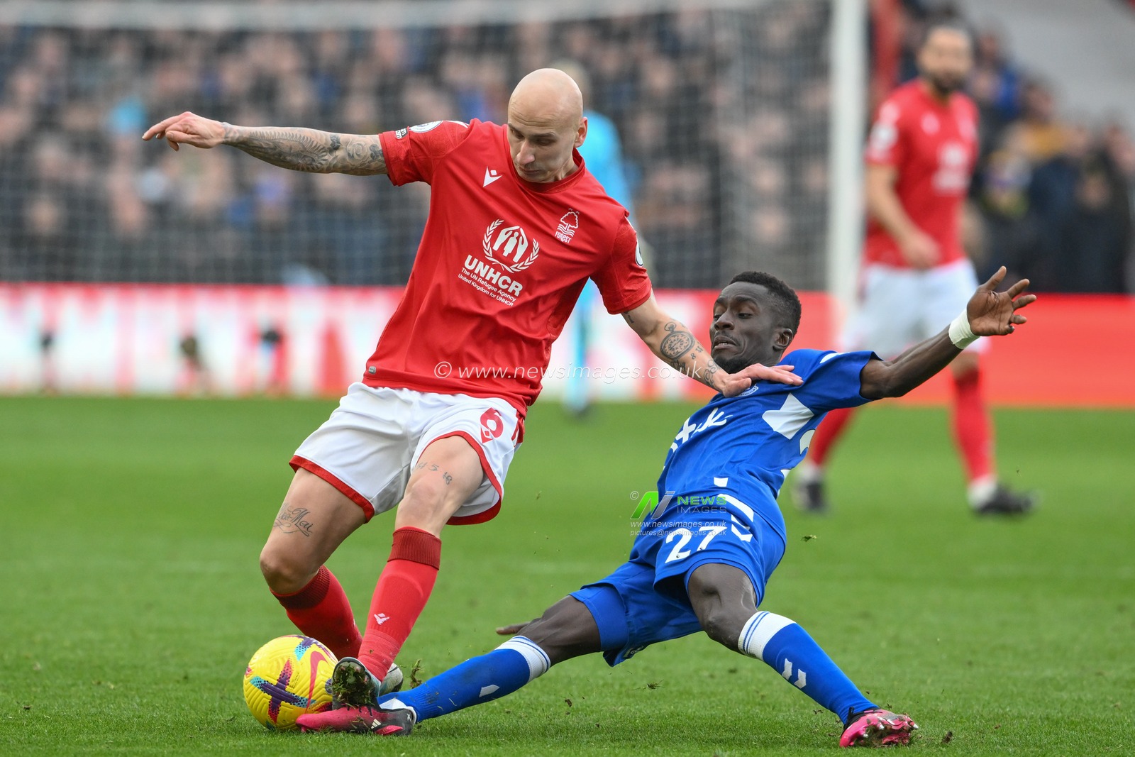 Idrissa Gueye #27 of Everton tackles Jonjo Shelvey #6 of Nottingham Forest during the Premier League match Nottingham Forest vs Everton at City Ground, Nottingham, United Kingdom, 4th March 2023

(Photo by Craig Thomas/News Images)