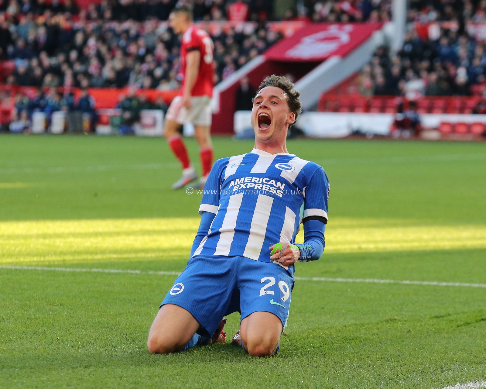 Maxim De Cuyper of Brighton & Hove Albion celebrates his goal to make it 0-1 during the Premier League match Nottingham Forest vs Brighton and Hove Albion at City Ground, Nottingham, United Kingdom, 30th November 2025

(Photo by Richard Bierton/News Images)

*** GER AUT SUI OUT ***