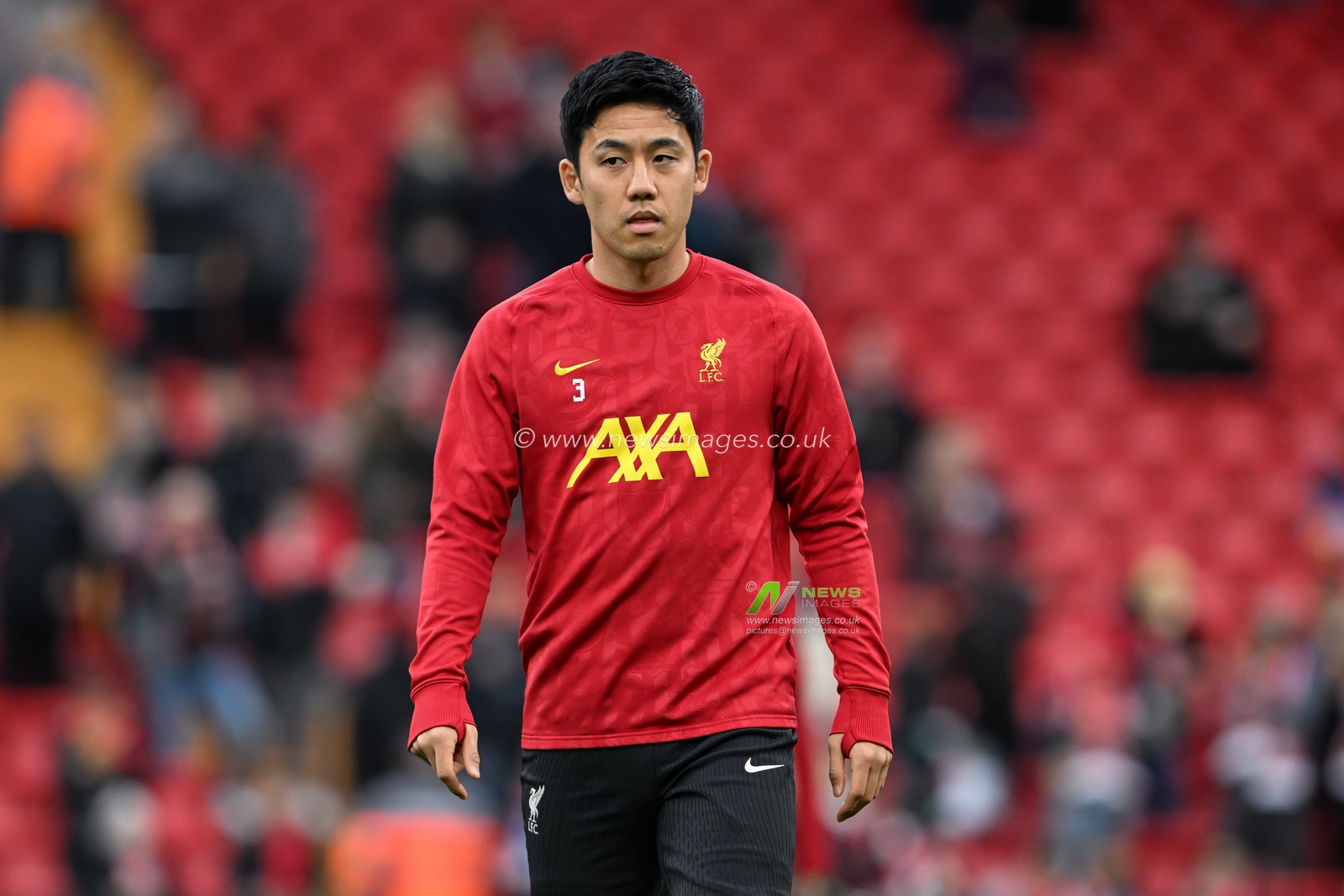 Wataru EndÅ of Liverpool warms up ahead of the Premier League match Liverpool vs Brighton and Hove Albion at Anfield, Liverpool, United Kingdom, 2nd November 2024

(Photo by Cody Froggatt/News Images)