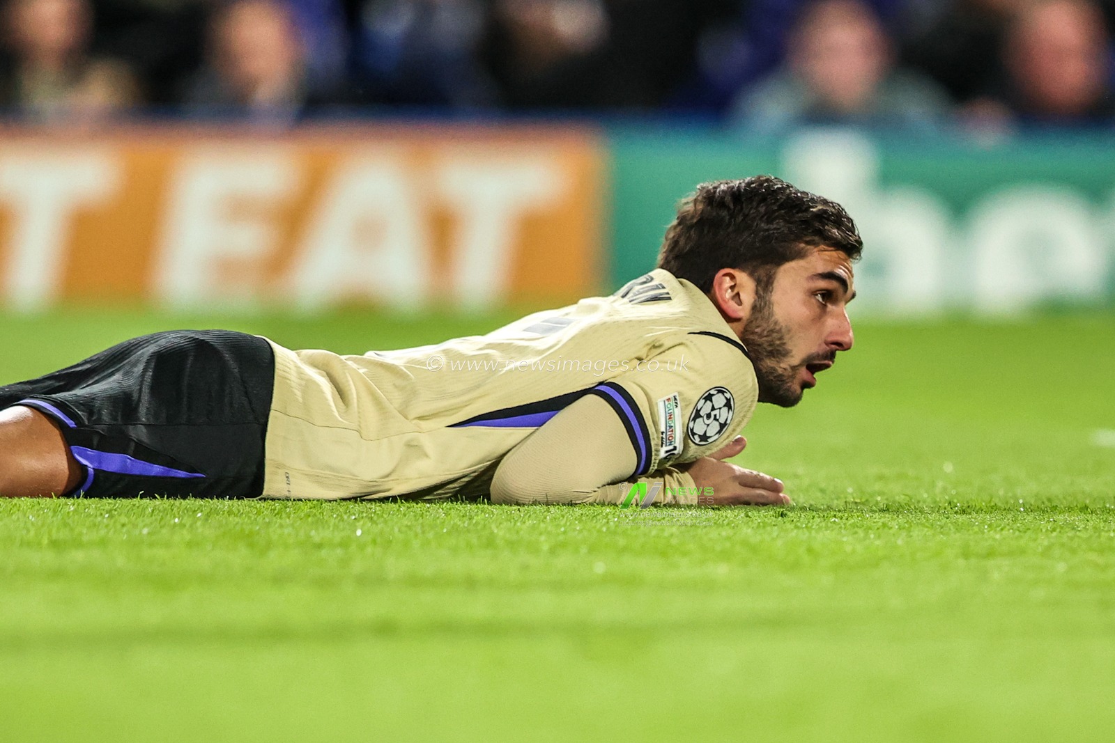 Ferran Torres of Barcelona reacts to a missed shot on goal during the UEFA Champions League Matchday 5 of 8 Chelsea v Barcelona at Stamford Bridge, London, United Kingdom, 25th November 2025

(Photo by Alfie Cosgrove/News Images)

*** GER AUT SUI OUT ***