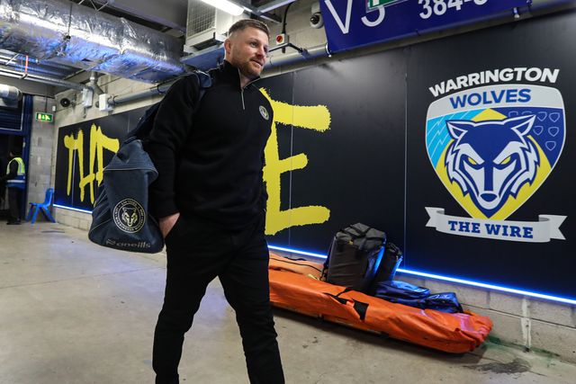 Luke Yates of Warrington Wolves arrives at stadium during the Betfred Super League Round 1 match Warrington Wolves vs St Helens at The Halliwell Jones Stadium, Warrington, United Kingdom on 13 February 2026

(Photo by Jorge Horsted/News Images)