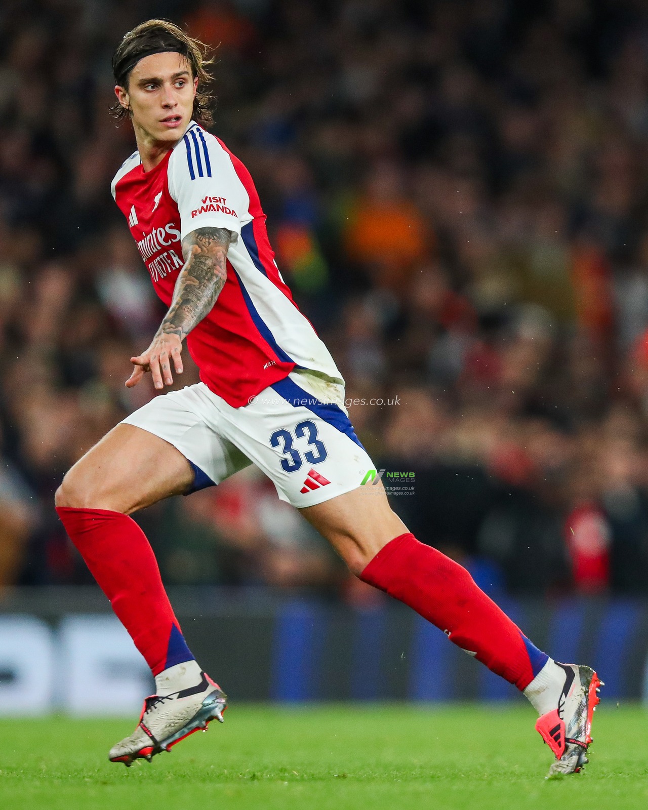 Riccardo Calafiori of Arsenal in action during the UEFA Champions League, League Stage Arsenal vs FC Shakhtar Donetsk at Emirates Stadium, London, United Kingdom, 22nd October 2024

(Photo by Izzy Poles/News Images)