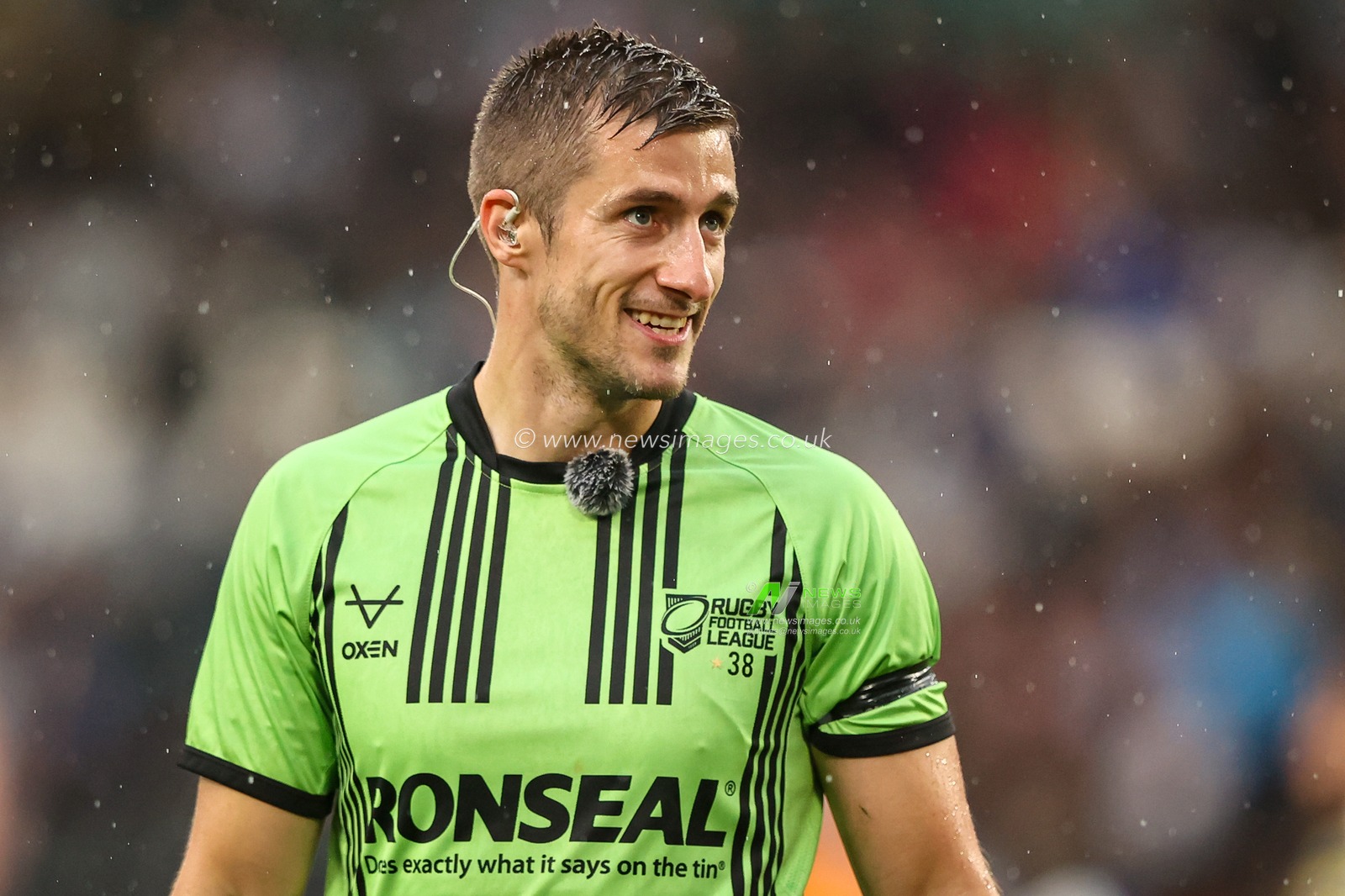 Referee Chris Kendall during the Betfred Super League round 25 match Hull FC vs Warrington Wolves at MKM Stadium, Hull, United Kingdom on 29 August 2026

(Photo by Alfie Cosgrove/News Images)