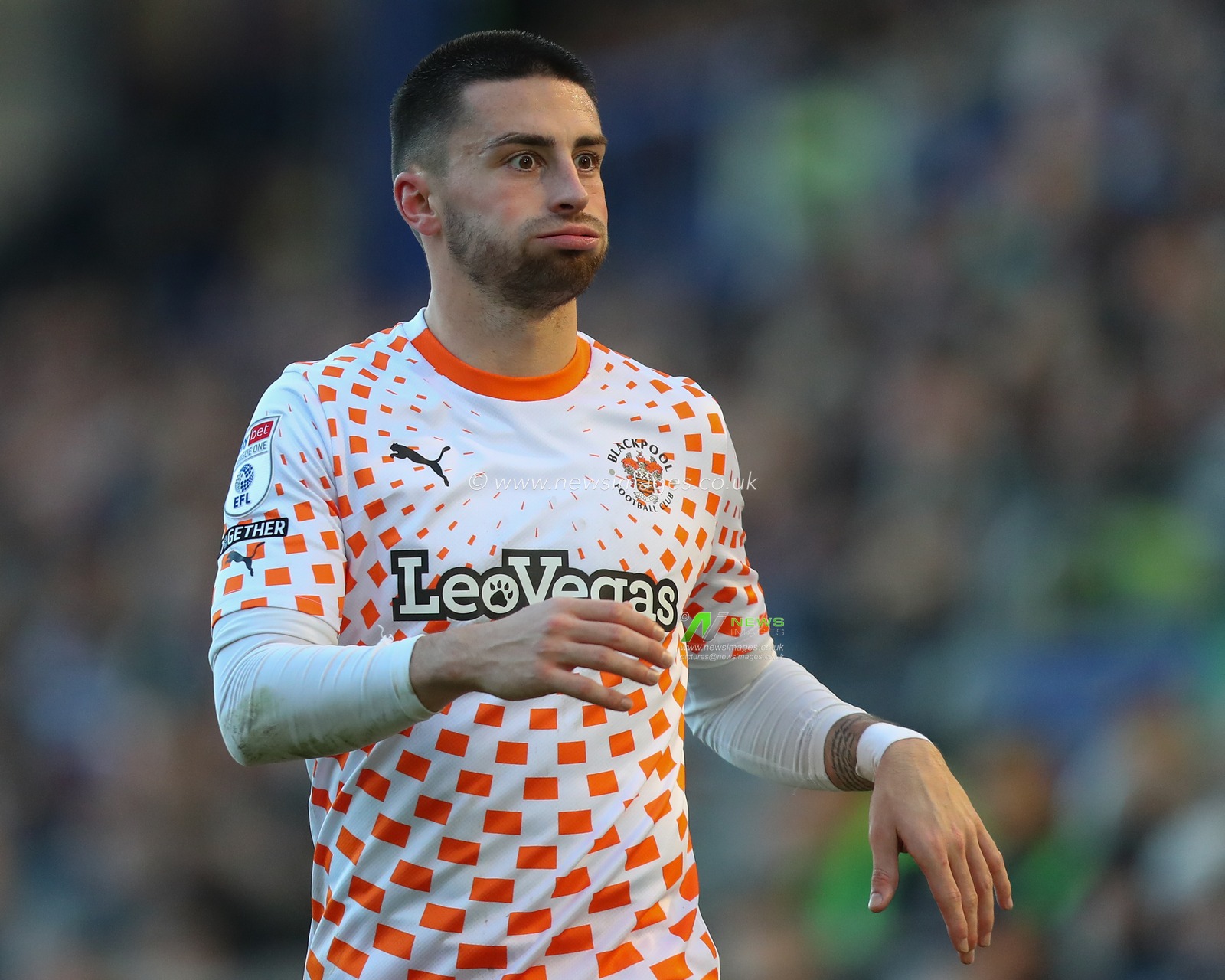Owen Dale #7 of Blackpool reacts during the Sky Bet League 1 match Portsmouth vs Blackpool at Fratton Park, Portsmouth, United Kingdom, 25th November 2023

(Photo by Gareth Evans/News Images)
