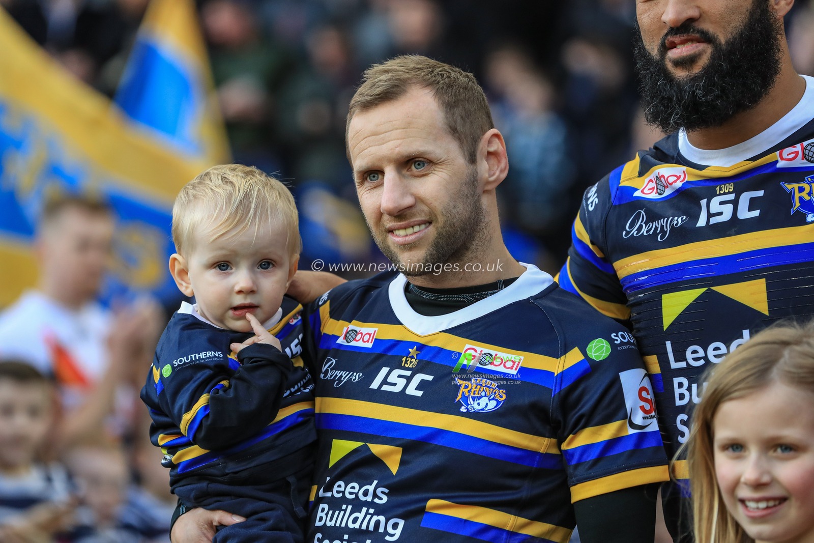 12th January 2020, Headingley Carnegie Stadium, Leeds, England; Jamie Jones-Buchanan, Rob Burrow Testimonial, Leeds Rhinos v Bradford Bulls : Rob Burrow of Leeds Rhinos walks out with is kids to a stand-in ovation as Headingley Carnegie Stadium is packed to the rafters 


Credit: Mark Cosgrove/News Images