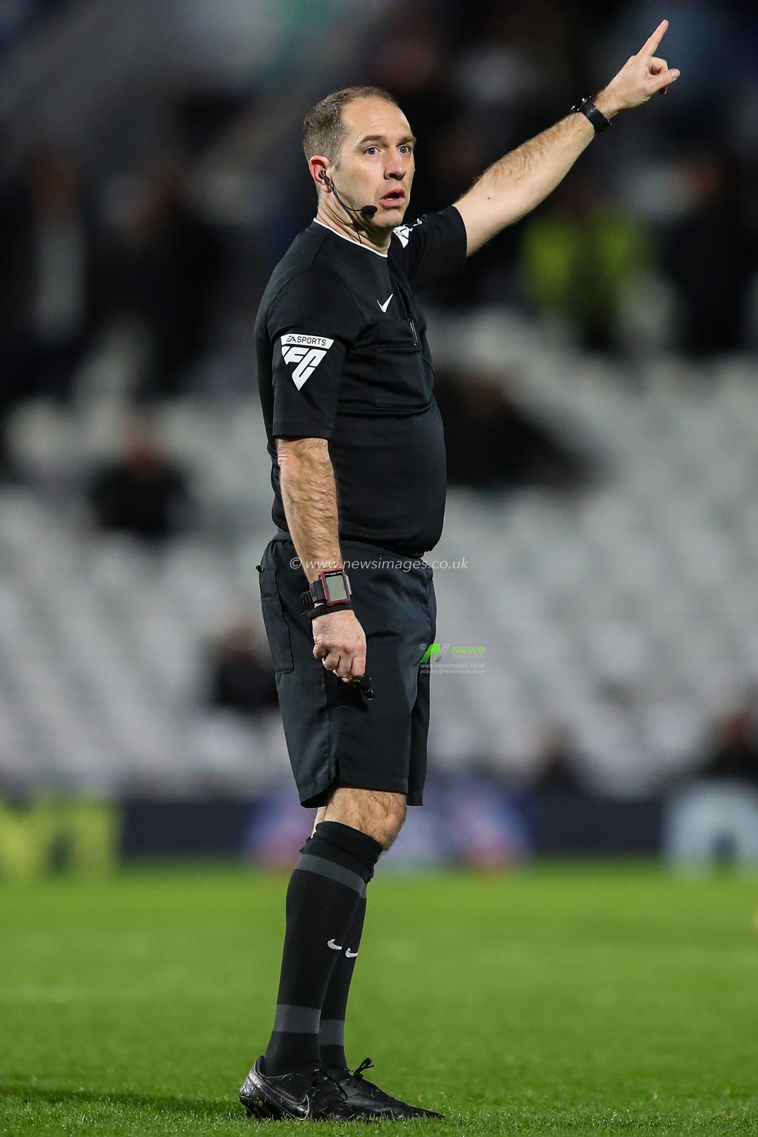 Referee Jeremy Simpson during the Sky Bet Championship match Birmingham City vs Middlesbrough at St Andrews, Birmingham, United Kingdom, 12th March 2024

(Photo by Gareth Evans/News Images)