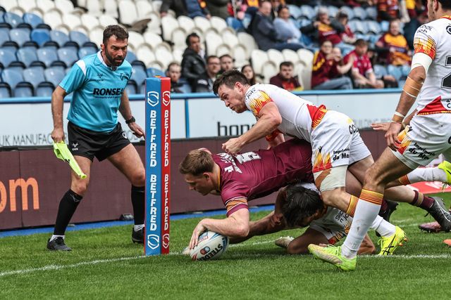 Betfred Super League Huddersfield Giants v Catalans Dragons