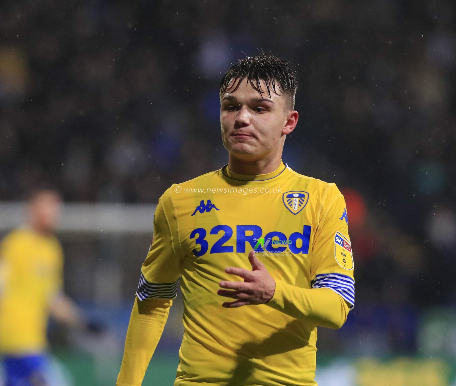 15th December 2018, University of Bolton Stadium, Bolton, England; Sky Bet Championship, Bolton vs Leeds United ; Jamie Shackleton of Leeds United 

Credit: Conor Molloy/News Images

English Football League images are subject to DataCo Licence