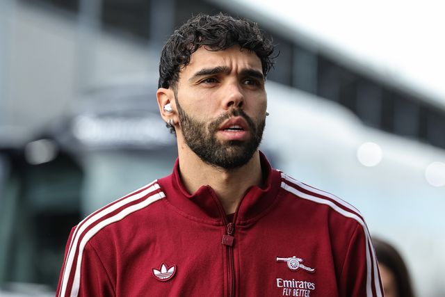 Arsenal goalkeeper David Raya arrives during the Premier League match Leeds United vs Arsenal at Elland Road, Leeds, United Kingdom, 31st January 2026

(Photo by Mark Cosgrove/News Images)
