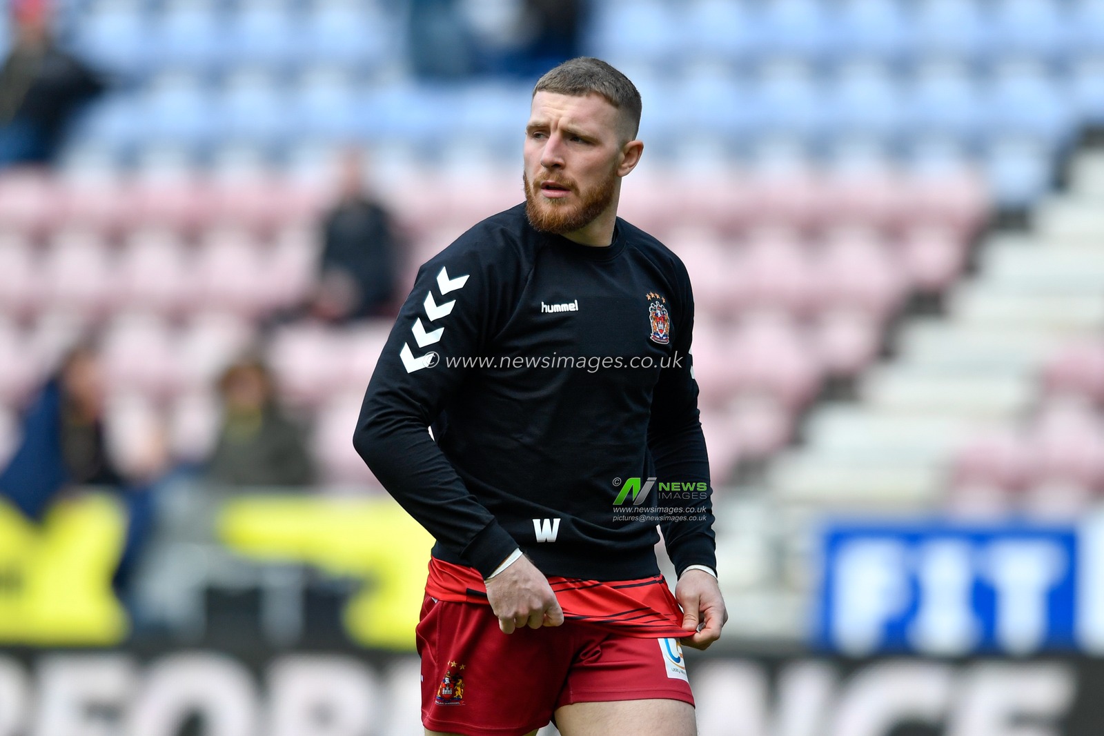 23rd February 2020, DW Stadium, Wigan, England; Betfred Super League, Wigan Warriors v Hull FC : Jackson Hastings (31) of Wigan Warriors warming up
