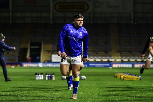 Joe Philbin of Warrington Wolves in the pre-game warm up during the Betfred Challenge Cup match Warrington Wolves vs Sheffield Eagles at The Halliwell Jones Stadium, Warrington, United Kingdom on 06 February 2026

(Photo by Alfie Cosgrove/News Images)