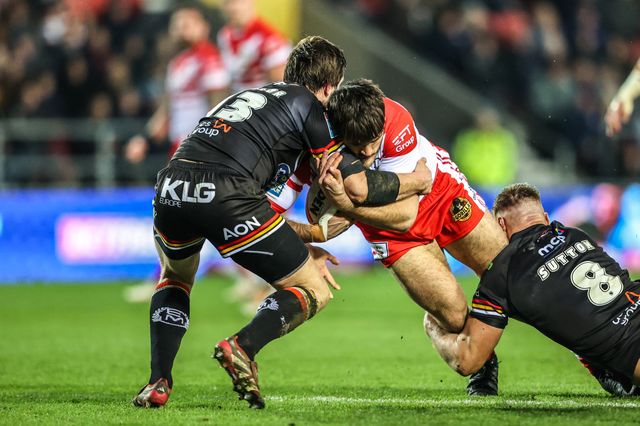 Noah Stephens of St Helens is tackled by Joe Mellor of Bradford Bulls during the Betfred Super League round 4 match St Helens vs Bradford Bulls at The BrewDog Stadium, St Helens, United Kingdom on 07 March 2026

(Photo by Alfie Cosgrove/News Images)