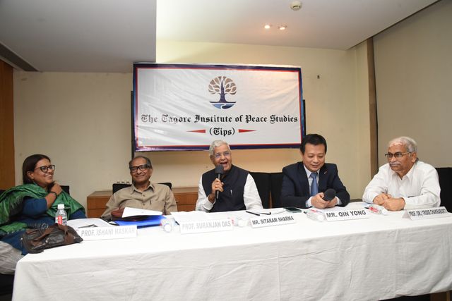 Mr.Qin Yong,Acting Consul-General of China in Kolkata and Mr.Sitaram Sharma,Founder President of The Tagore Institute of Peace Studies during Shifting Geopolitics-New Framework of India-China Relationship at ICCR in Kolkata on September 19,2025. Photo by Debajyoti Chakraborty.(Photo: Debajyoti Chakraborty/News Images)